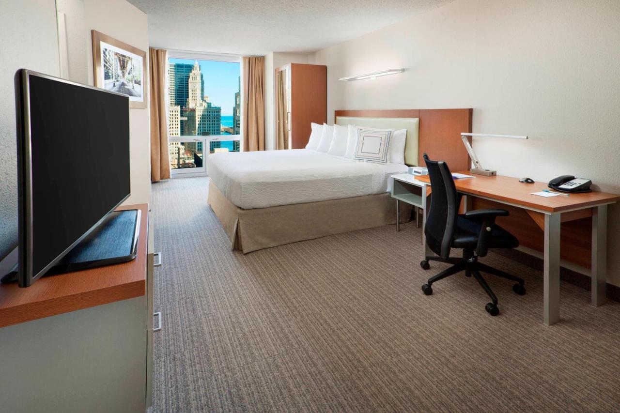 Springhill Suites Chicago Downtown/River North Exterior foto