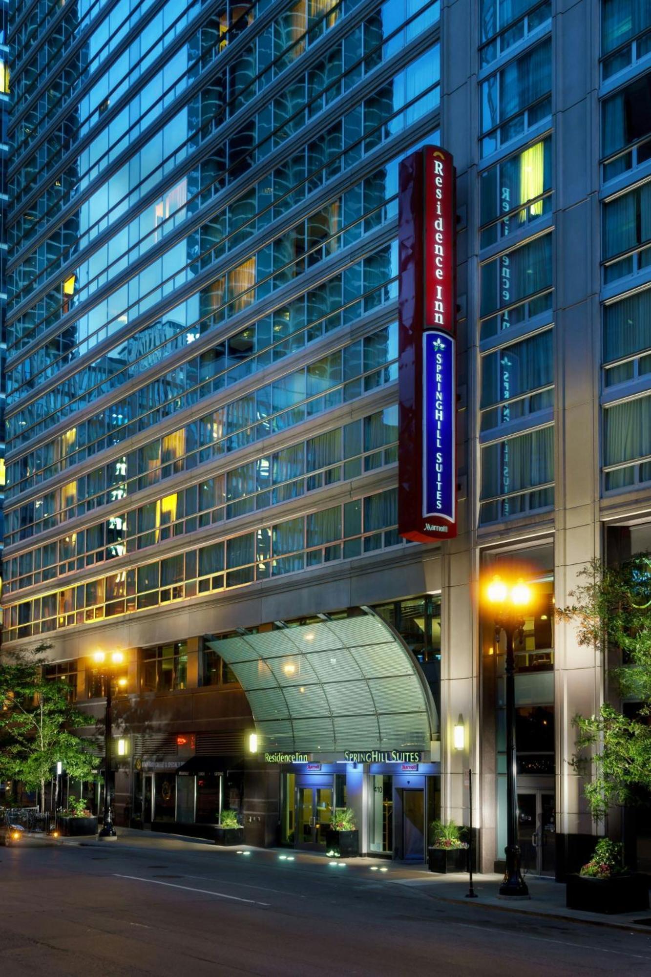 Springhill Suites Chicago Downtown/River North Exterior foto